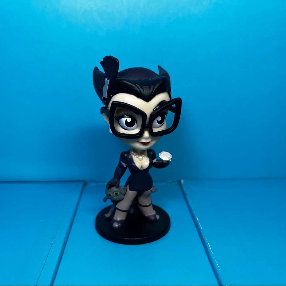 Cryptozoic - DC Lil Bombshells Series 1 - Catwoman Vinyl Figure